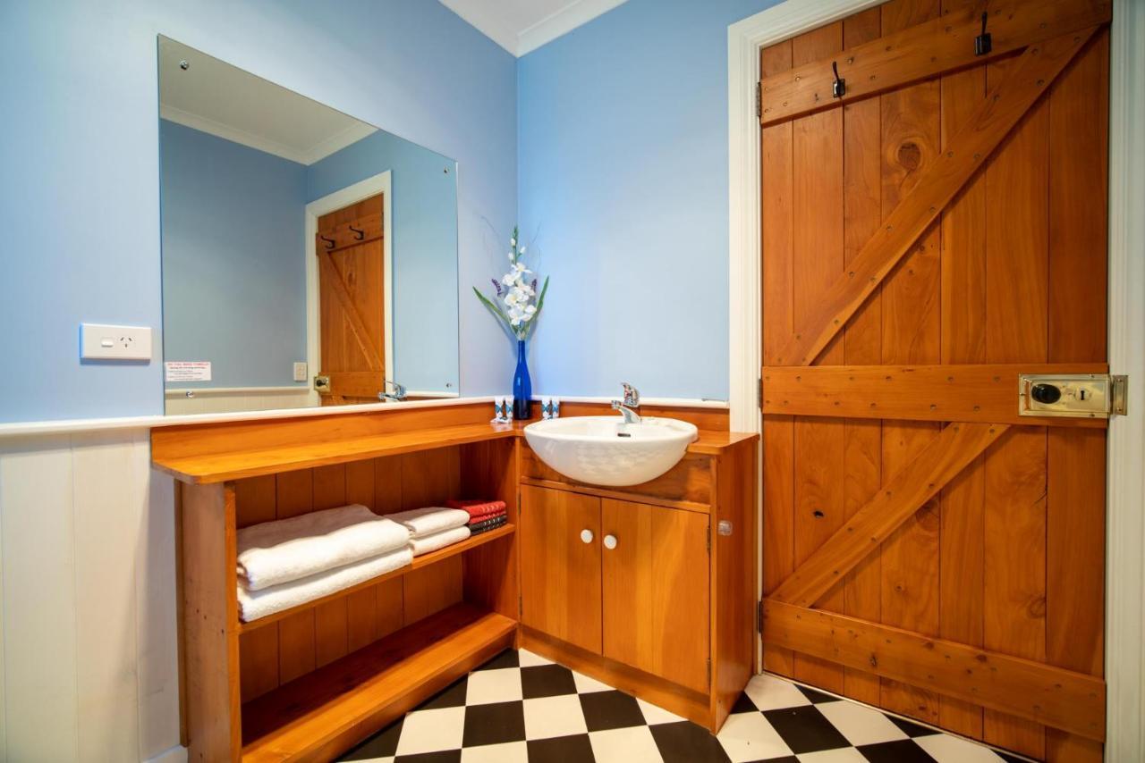 Blue Thistle Cottages Te Anau Extérieur photo